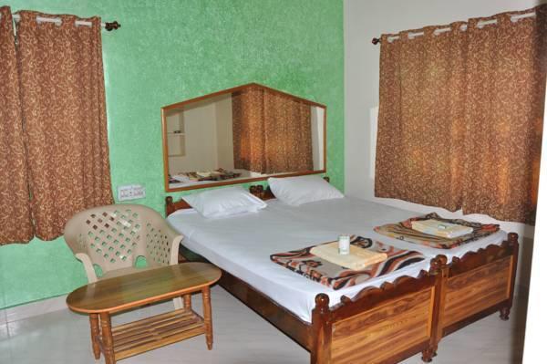 Manju Guest House 亨比 外观 照片